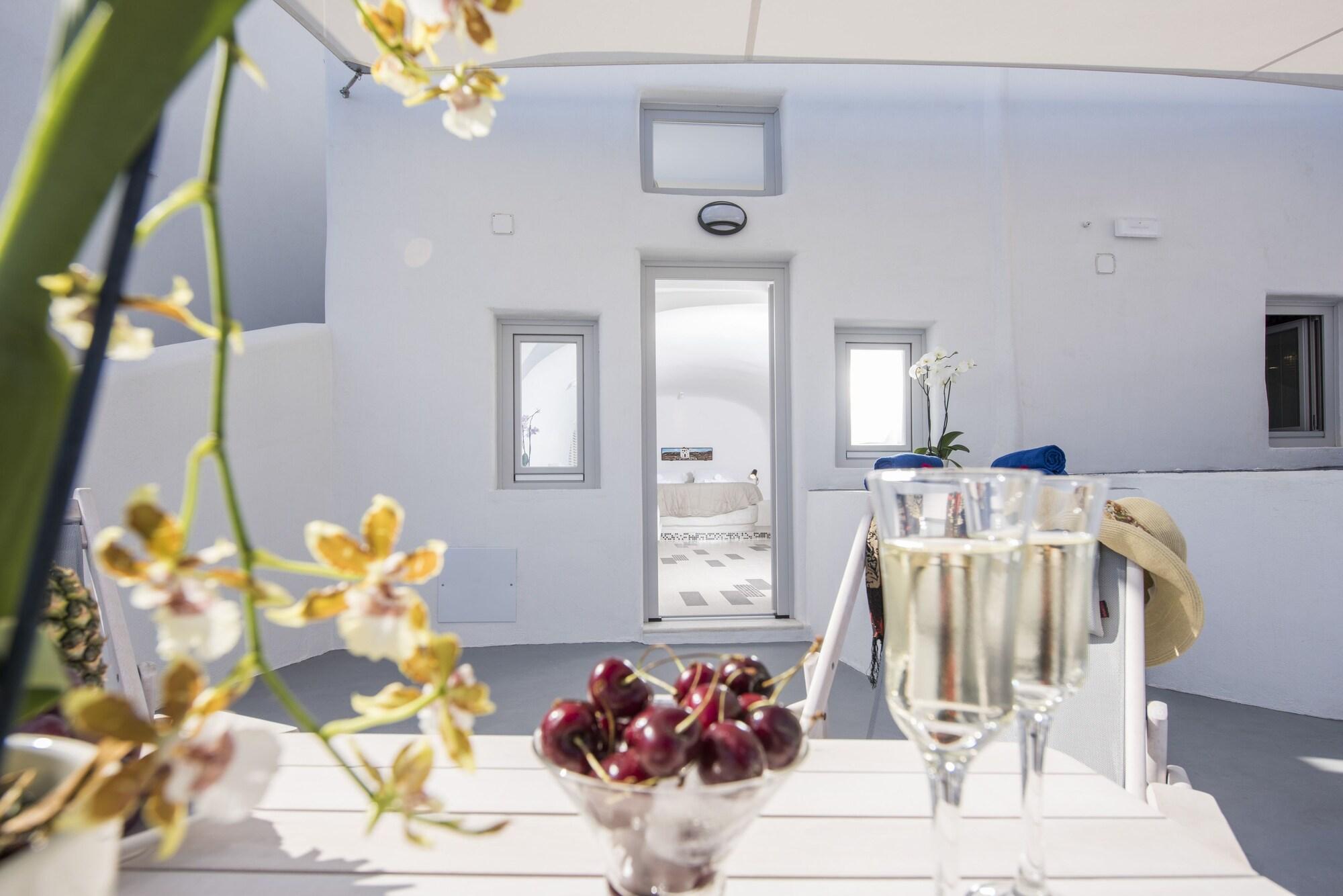 Ambition Suites (Adults Only) Oia  Bagian luar foto