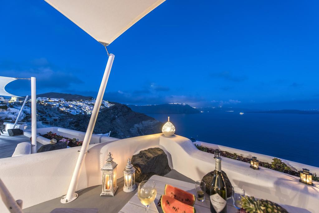 Ambition Suites (Adults Only) Oia  Ruang foto