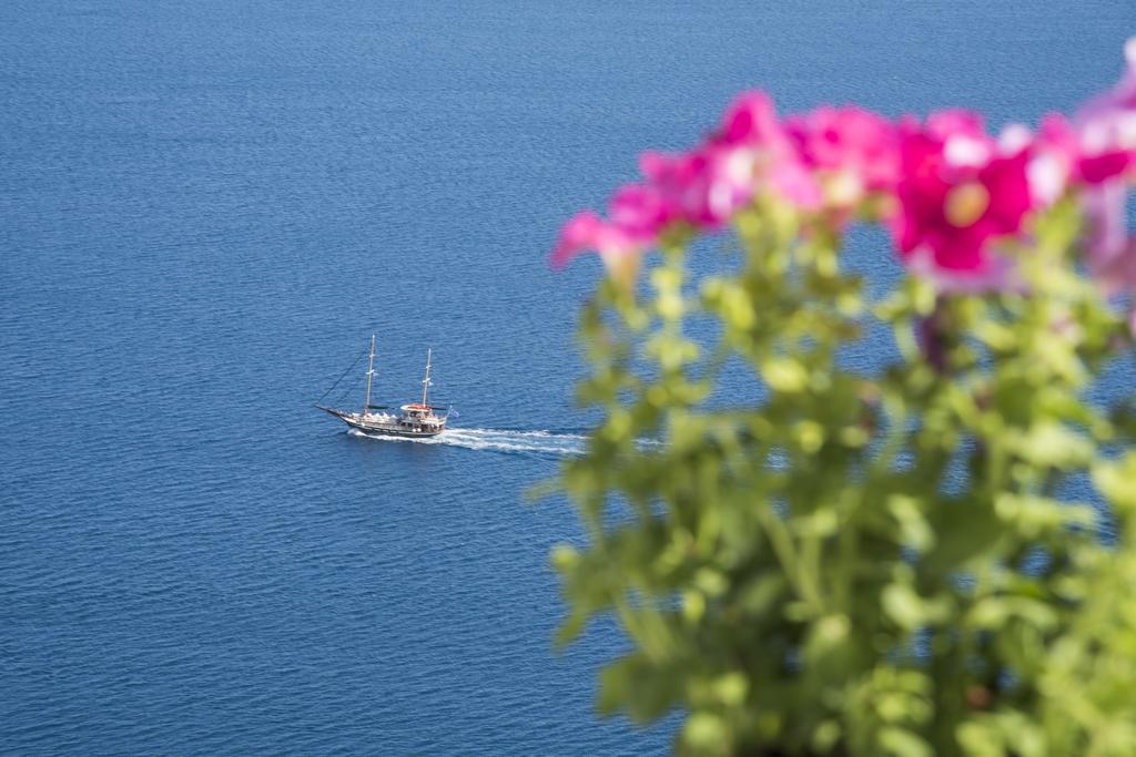 Ambition Suites (Adults Only) Oia  Bagian luar foto