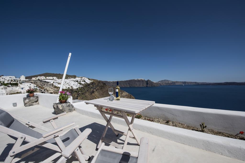 Ambition Suites (Adults Only) Oia  Bagian luar foto