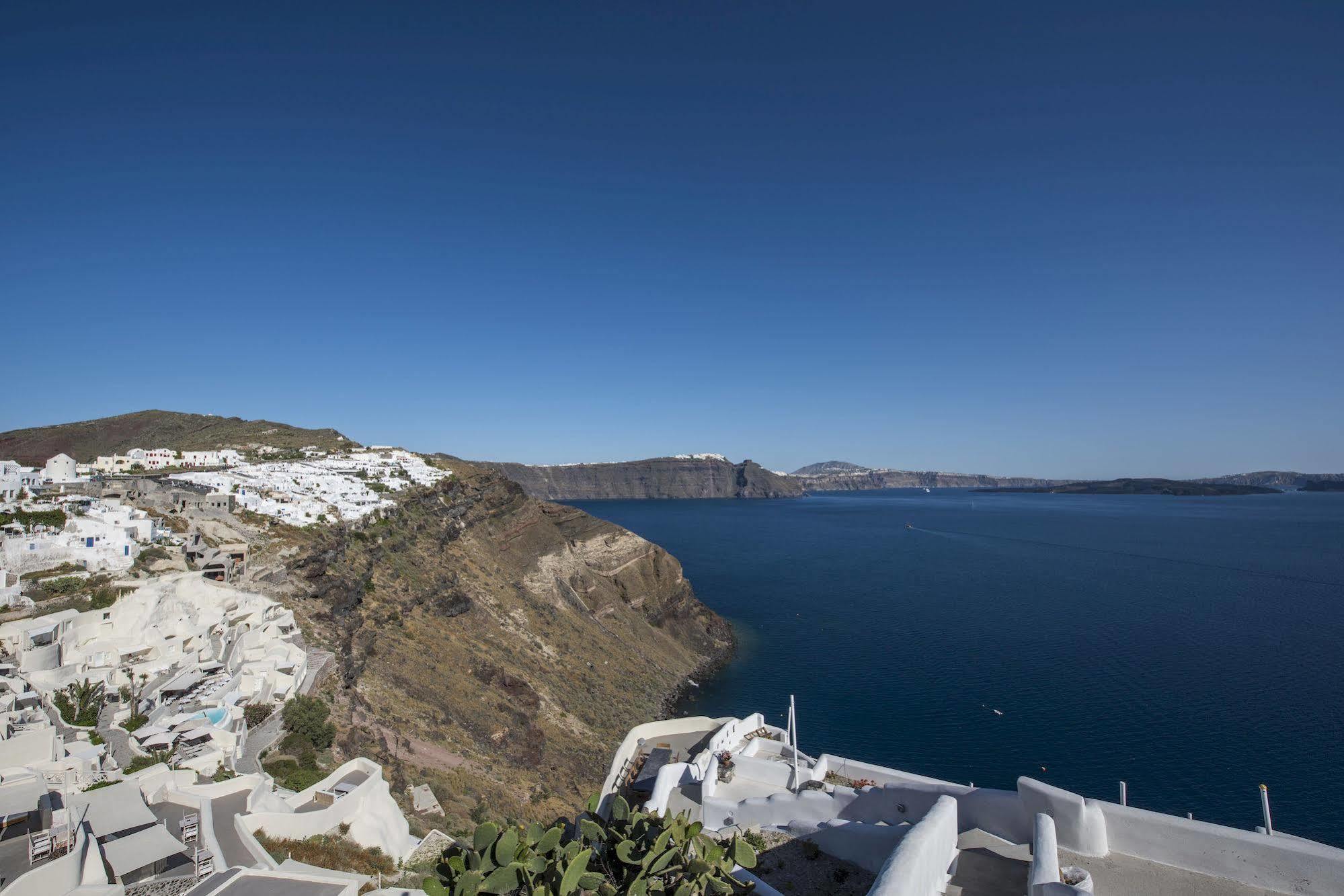 Ambition Suites (Adults Only) Oia  Bagian luar foto