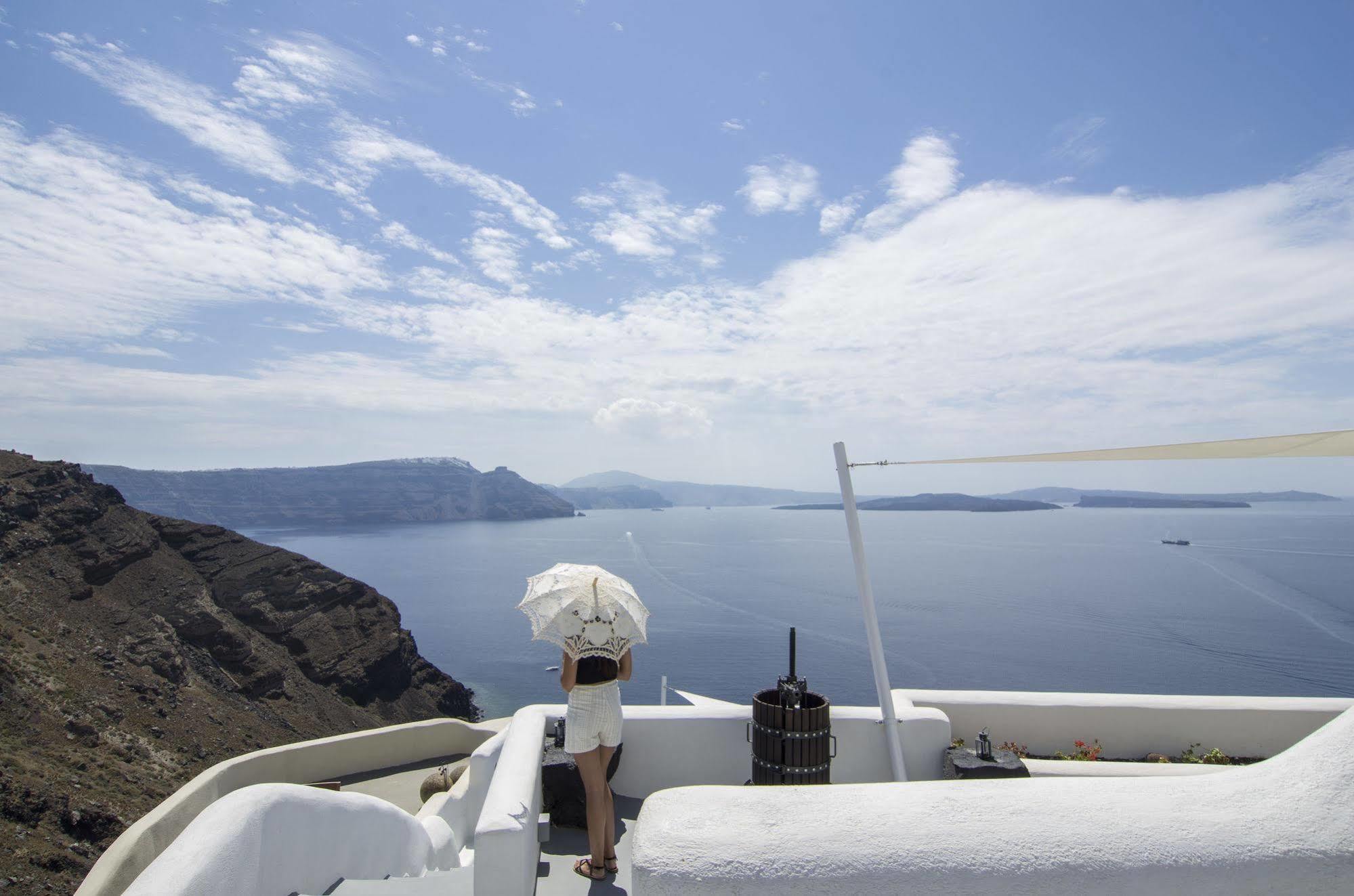 Ambition Suites (Adults Only) Oia  Bagian luar foto
